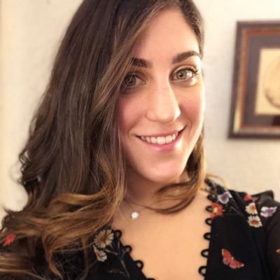 Profile Picture of Alyssa Devivo (@@aNoteFromAlyssa) on Twitter