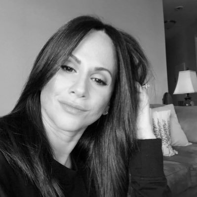 Profile Picture of Rosa R. Williams (@rrodwilliams) on Twitter