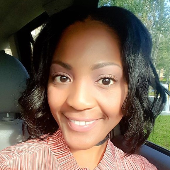 Profile Picture of Valamere Mikler (@techgirl2020) on Poshmark