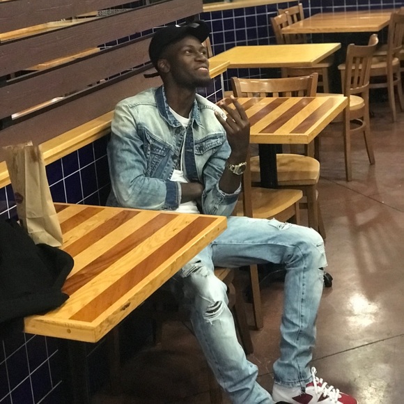 Profile Picture of Marco Bassowou (@nolimitmarc_) on Poshmark