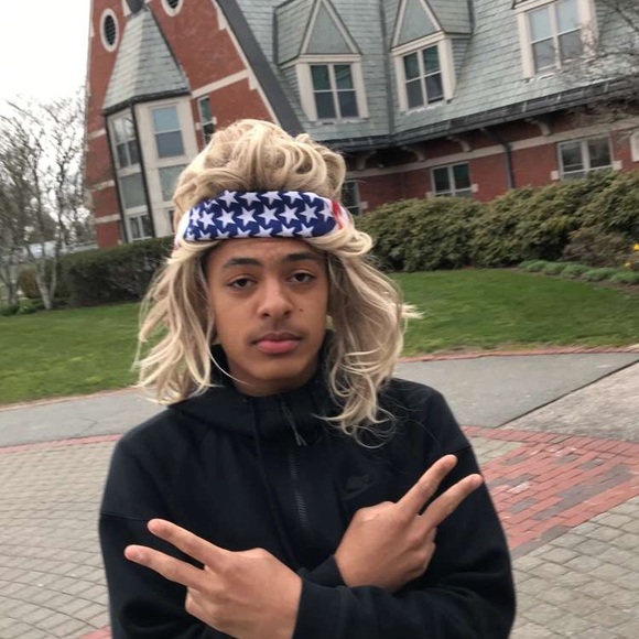 Profile Picture of Owen Hipple (@ohipple33) on Poshmark