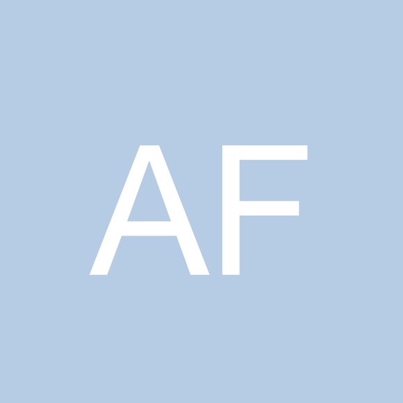 Profile Picture of Angelina Fludd (@angelina_fludd) on Poshmark