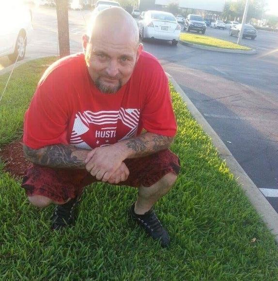 Profile Picture of Johnny Belcher (@johnnybelcher) on Poshmark
