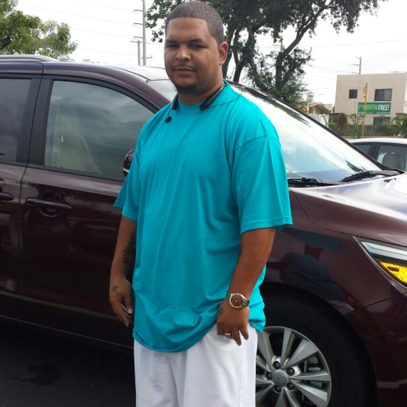 Profile Picture of Terrance Stephens (@redman1102) on Poshmark