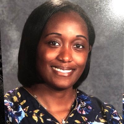 Profile Picture of Mrs.Lawrence-Smith🍎 (@Lawrence_323) on Twitter