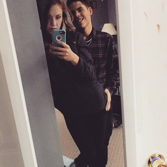 Profile Picture of Justin Mayfield (@justin187m) on Poshmark