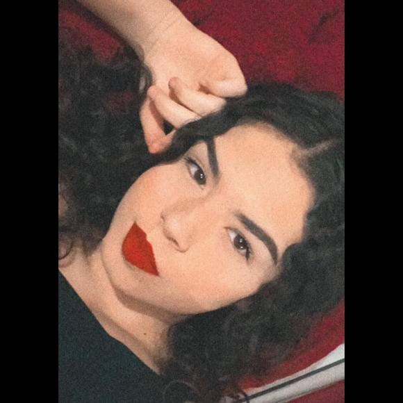 Profile Picture of Karely Rodriguez (@karely1812) on Poshmark