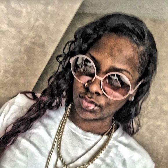 Profile Picture of Antoinette Scott (@ascotty2hotty) on Poshmark
