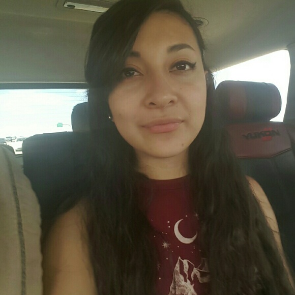 Profile Picture of Joceline Garcia (@joceline_5191) on Poshmark