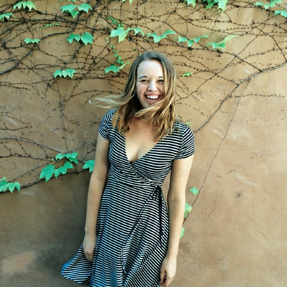 Profile Picture of Carly Bell (@victory2) on Poshmark