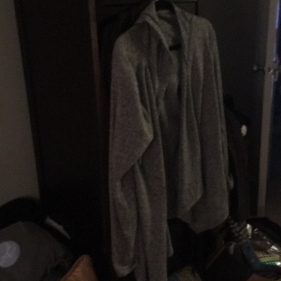 Profile Picture of Melissa Leaderman (@mhleeds) on Poshmark