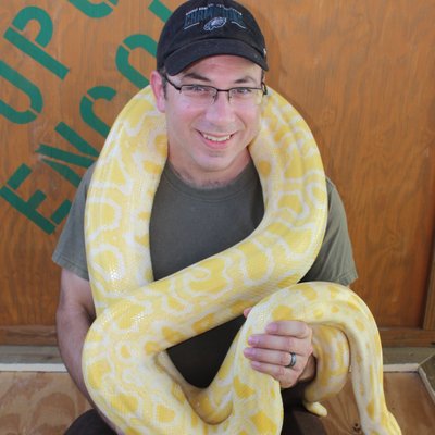 Profile Picture of Dan Duran (@DanDuranBugMan) on Twitter