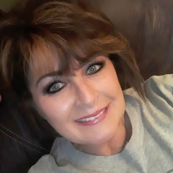 Profile Picture of Donna Mack (@donna_mack) on Poshmark