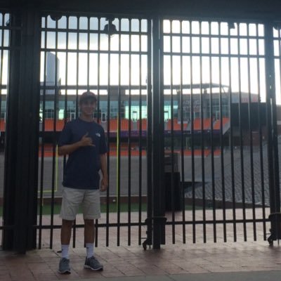 Profile Picture of Brendan McBride (@b_mcbride15) on Twitter