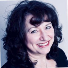 Profile Picture of Andrea Parry-Clarke (@aparry_clarke) on Twitter