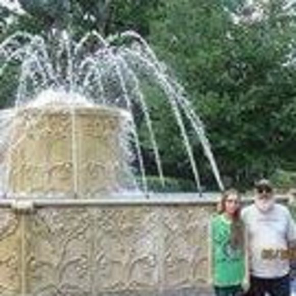 Profile Picture of Patty Andrews (@courtstcat) on Poshmark