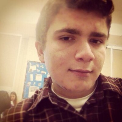 Profile Picture of Justin Khoury (@justinonlive) on Twitter