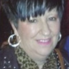 Profile Picture of Lynda Carole Walters (@TopUsedDesigner) on Twitter