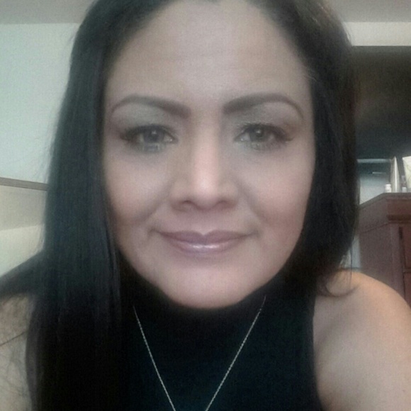 Myrna Macias - Poshmark Profile Picture of Myrna Macias (@myrna6969) on Poshmark