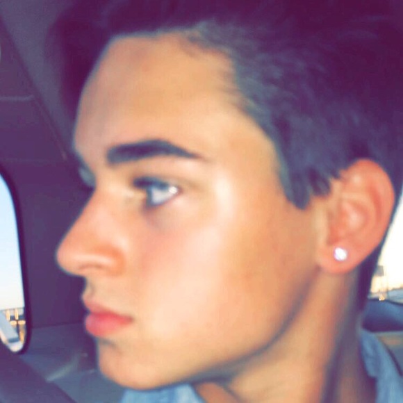 Profile Picture of Wyatt Jones (@wyattjones) on Poshmark