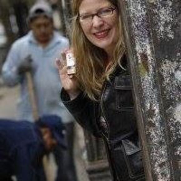 Profile Picture of Sarah Endline (@sendline) on Poshmark