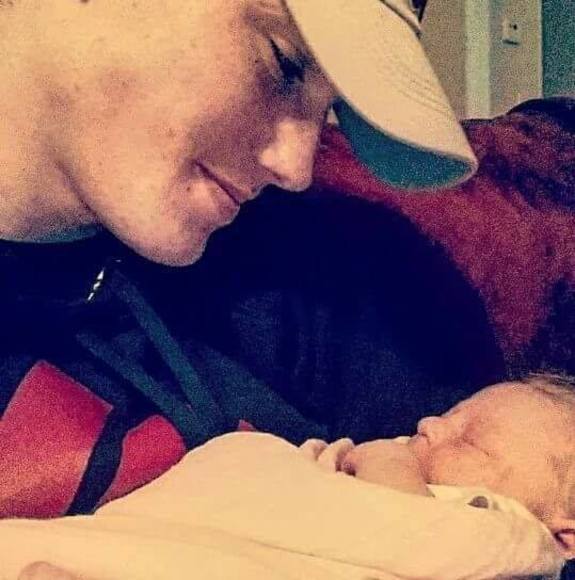 Profile Picture of Pj Kïllïñgswørth (@jggjufhu) on Poshmark