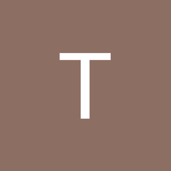 Profile Picture of Tiffany Yaple (@tiffanyyaple) on Poshmark