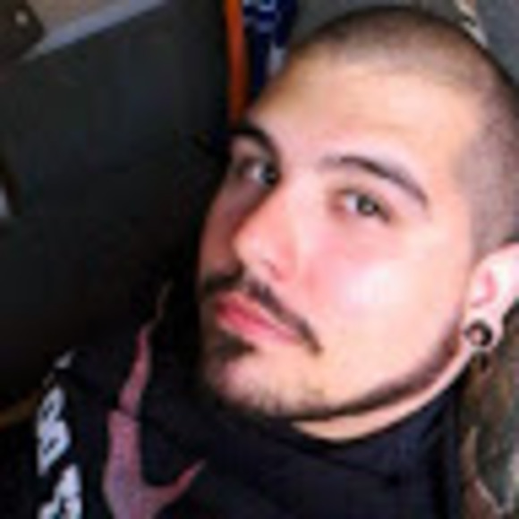 Profile Picture of Josh Chacon (@ochief17) on Poshmark