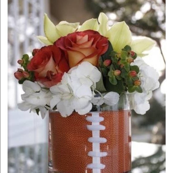 Profile Picture of Caleb Sanchez (@carlschl) on Poshmark