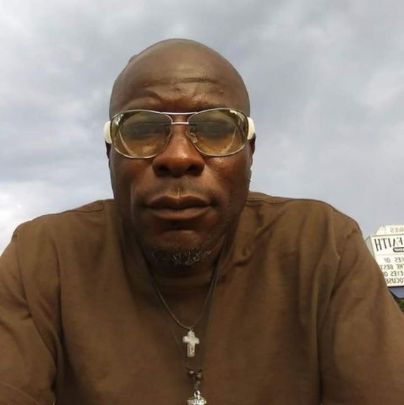 Profile Picture of Masters Brunson (@mastersbrunson) on Poshmark