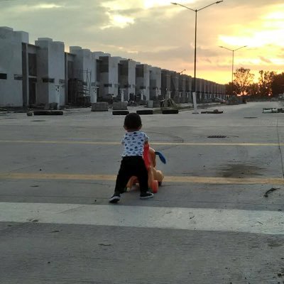 Profile Picture of CONNIE PEREZ HDZ (@CONNIEPEREZHDZ) on Twitter