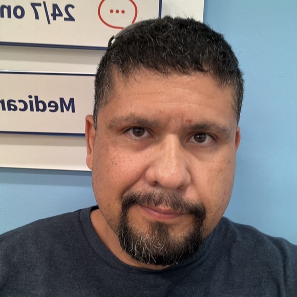 Profile Picture of Christipher Parish (@chris_p_rash) on Poshmark