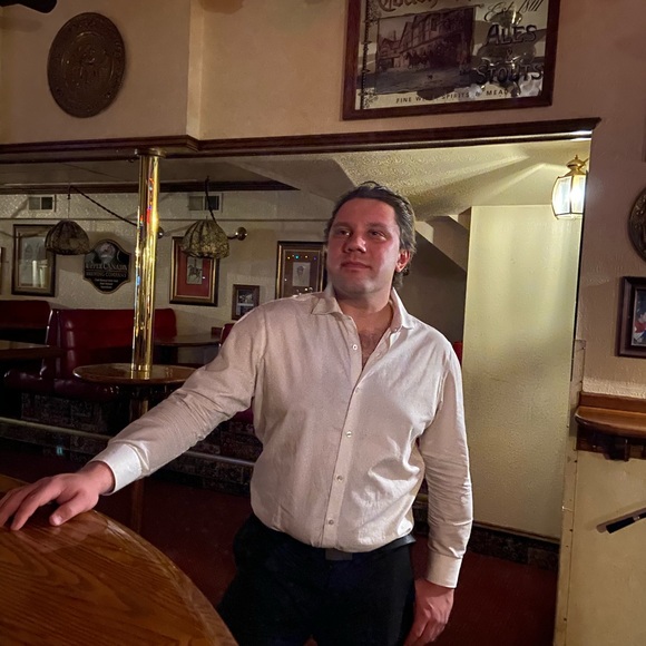 Profile Picture of Kyle Laveault (@kyle_laveault) on Poshmark