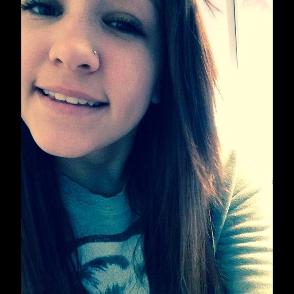 Profile Picture of Taylor Beckim (@taylorbeckim01) on Poshmark