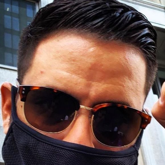 Profile Picture of Adam Perez (@hockeyboxer69) on Poshmark