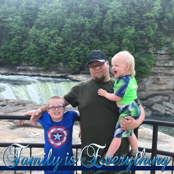 Profile Picture of Chelsie Davis (@daviscl6) on Poshmark