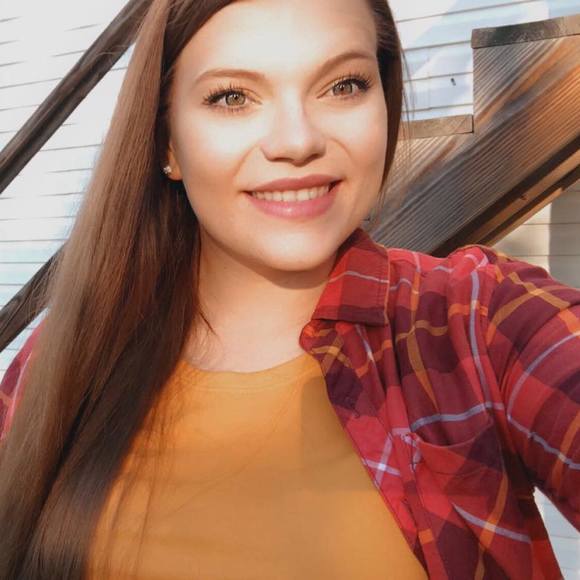 Profile Picture of Hailey Matthews (@hailey5084) on Poshmark