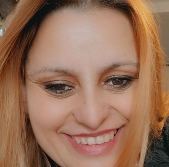 Profile Picture of Anita Wilczynska (@wilczynskianita) on Poshmark