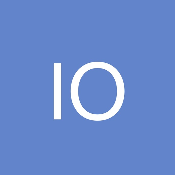 Profile Picture of Ikram Omar (@ikramomar2008) on Poshmark