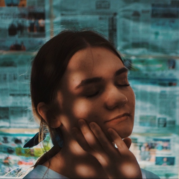 Profile Picture of Megan Lynagh (@nutmegssss) on Poshmark