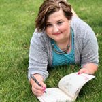 Profile Picture of Alexandra Schultz (@schultzwriting) on Instagram
