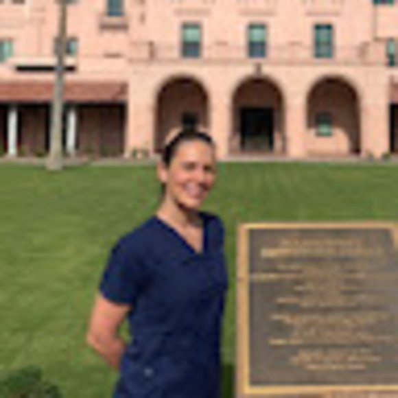 Profile Picture of Jasmine Schaefer (@jasmineschae981) on Poshmark