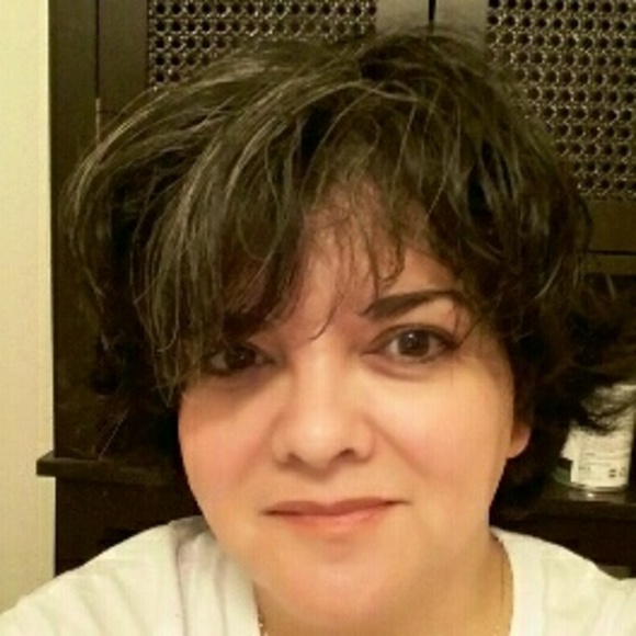 Profile Picture of Rebecca Munoz (@beckjovi1972) on Poshmark