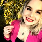 Profile Picture of Bia Osterne || Perfil Novo || (@osternebia) on Instagram