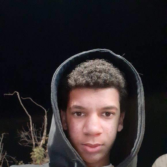 Profile Picture of Andres Salcido (@andressalcido) on Poshmark