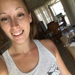 Profile Picture of Vicky Ouellette 🌸 (@vquie) on Instagram