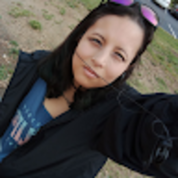Profile Picture of Gabriela Granthon (@ggranthon) on Poshmark