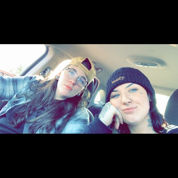 Profile Picture of Chanda Biecheler (@butcherkisses) on Poshmark