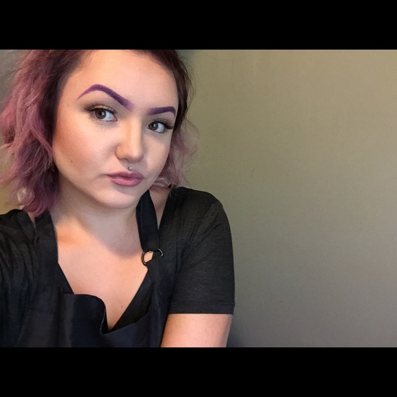 Corey ann Ayochok - Poshmark Profile Picture of Corey ann Ayochok (@vixiekitten) on Poshmark