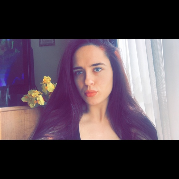 Profile Picture of Sarah Chilberti (@sarden917) on Poshmark